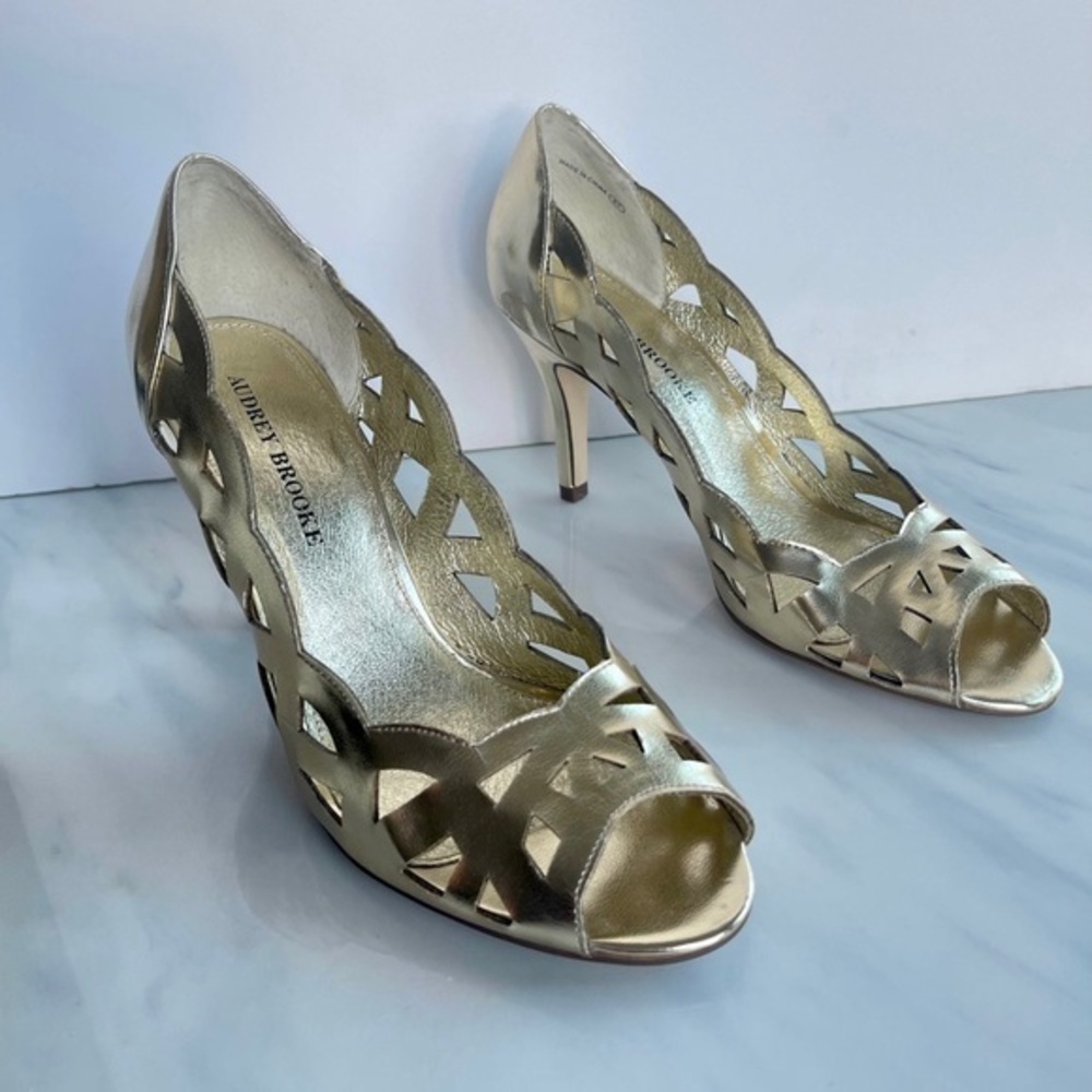 Audrey Brooke Laser Cut Gold Heels Size 8.5
